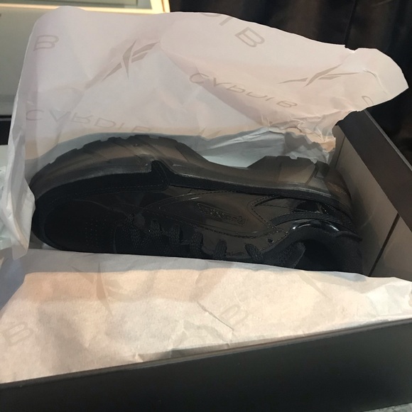 Cardi b - Picture 5 of 6